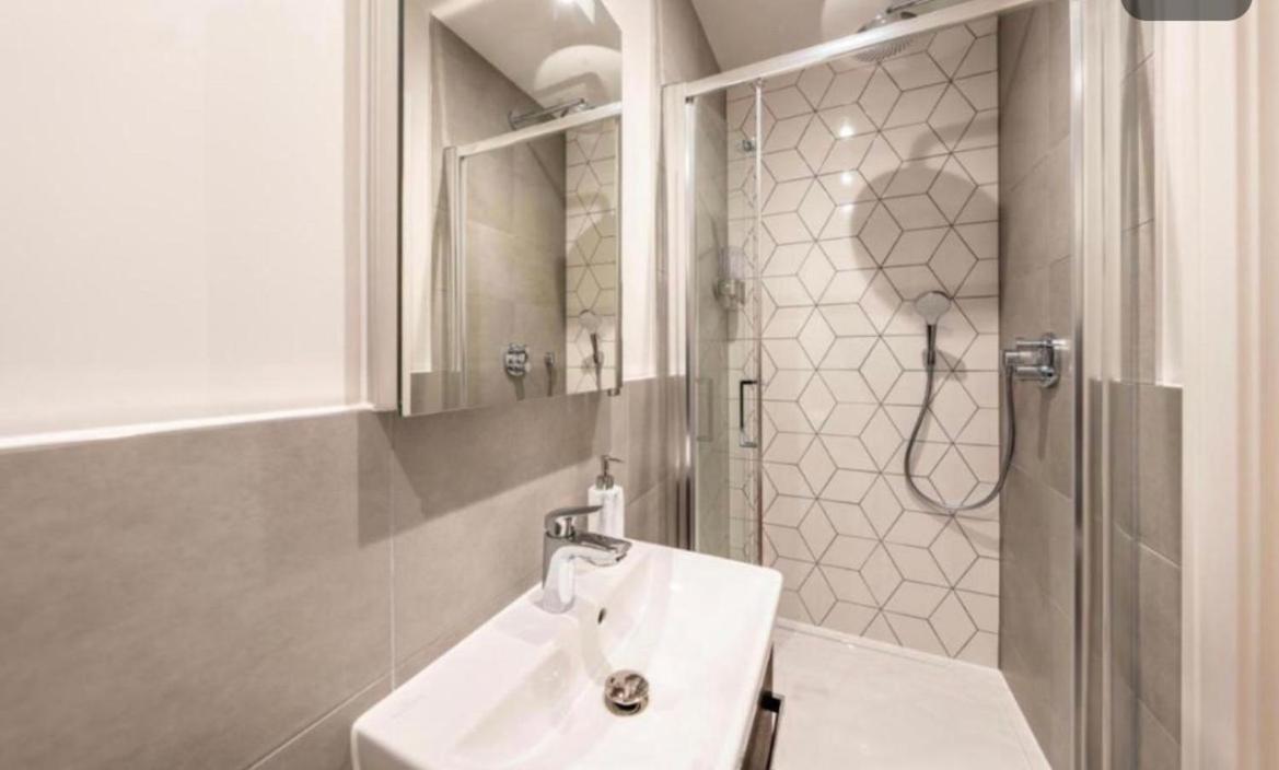 London Heathrow Airport Apartment Voyager House Terminal 12345 - Ev Electric And Parking Available Hillingdon Rom bilde